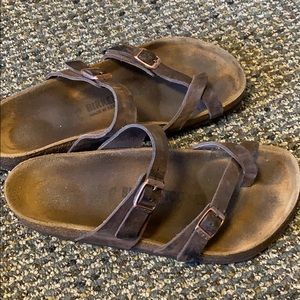 Size 8 or 9 Mayari Birkenstock’s